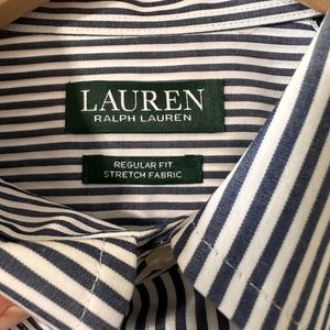 Men’s Lauren Button Up dress shirt. Regular fit, stretch fabric.